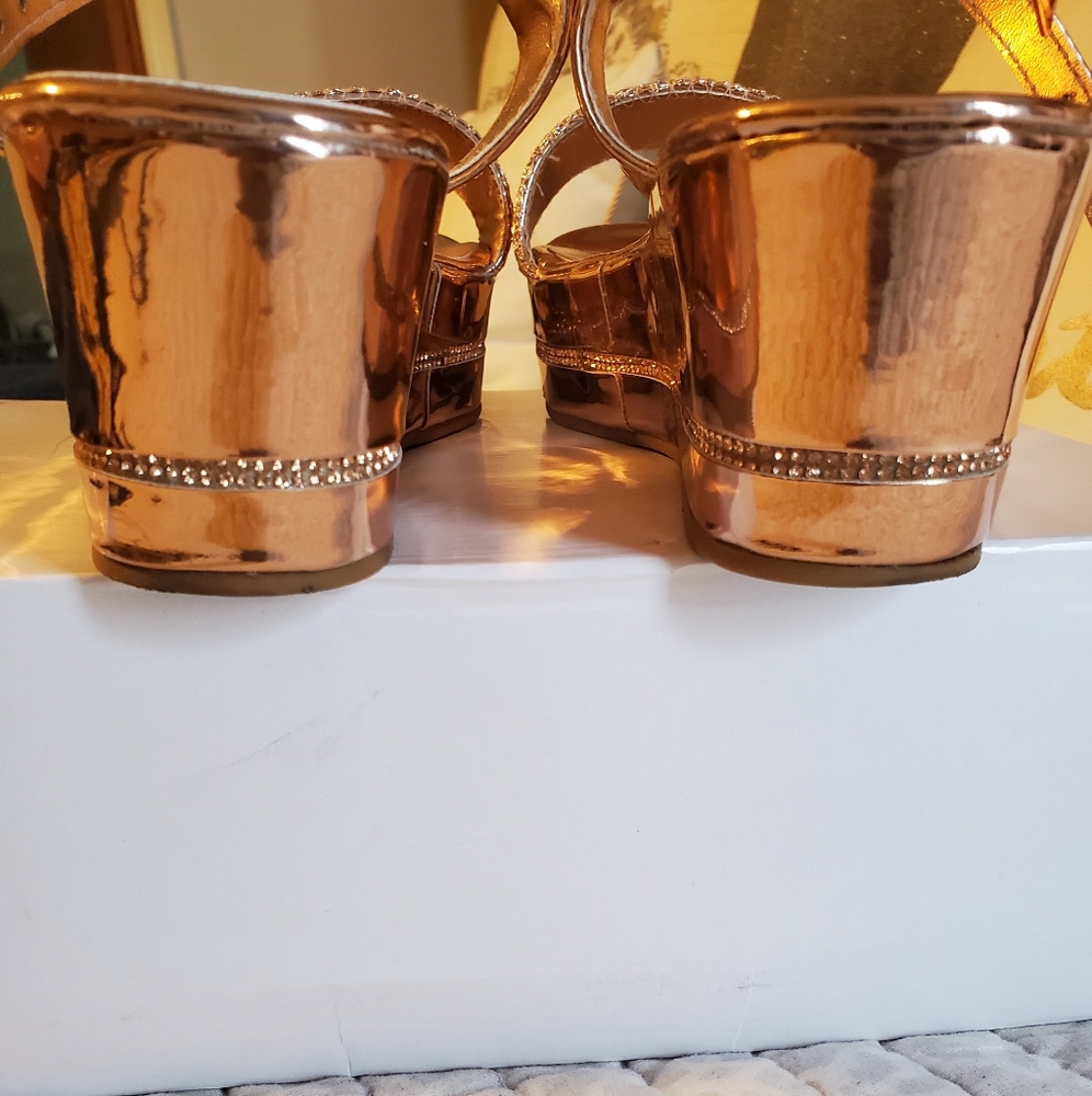 Platform sandals - Picture 4 of 5